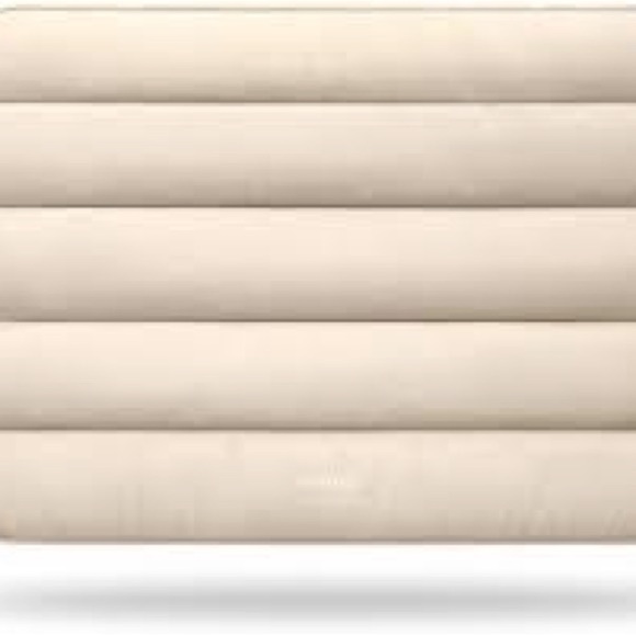 Vandel nwt puffy computer case cream color - Picture 2 of 3